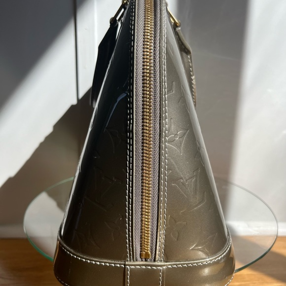 Louis Vuitton Vert Bronze Alma PM - Picture 10 of 17